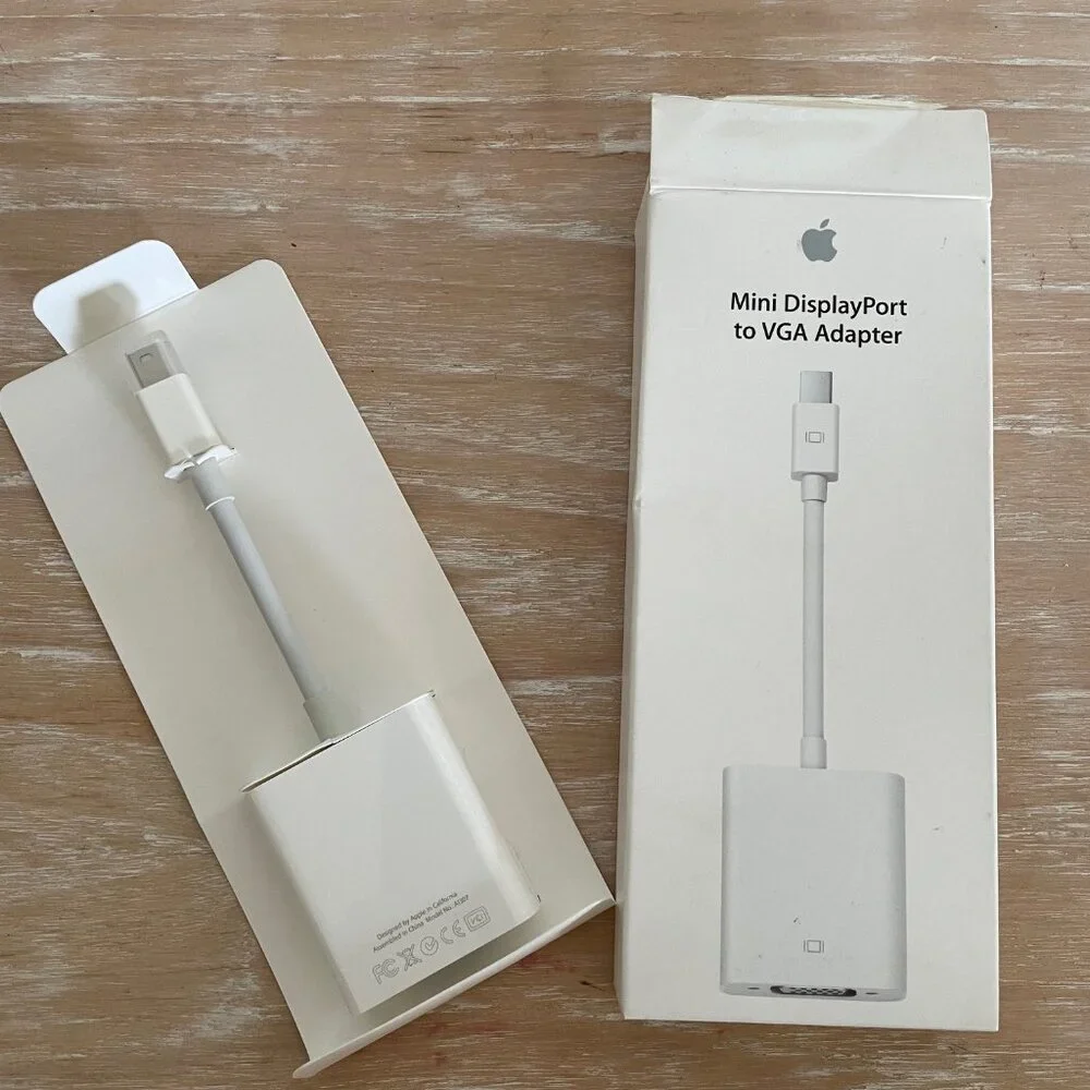 Apple Mini DisplayPort to VGA Adapter